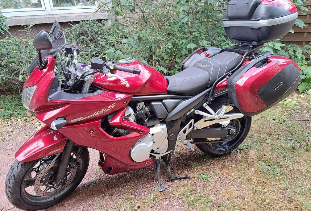 Suzuki GSF