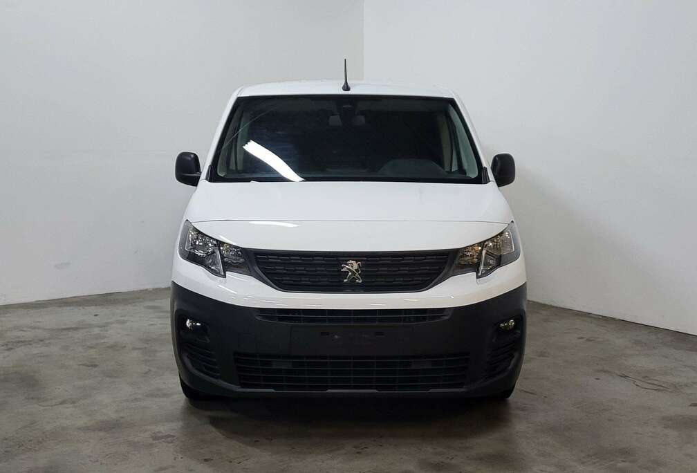 Peugeot 1.5 BlueHDi 130 L1 EAT8 * 2 PLACES *