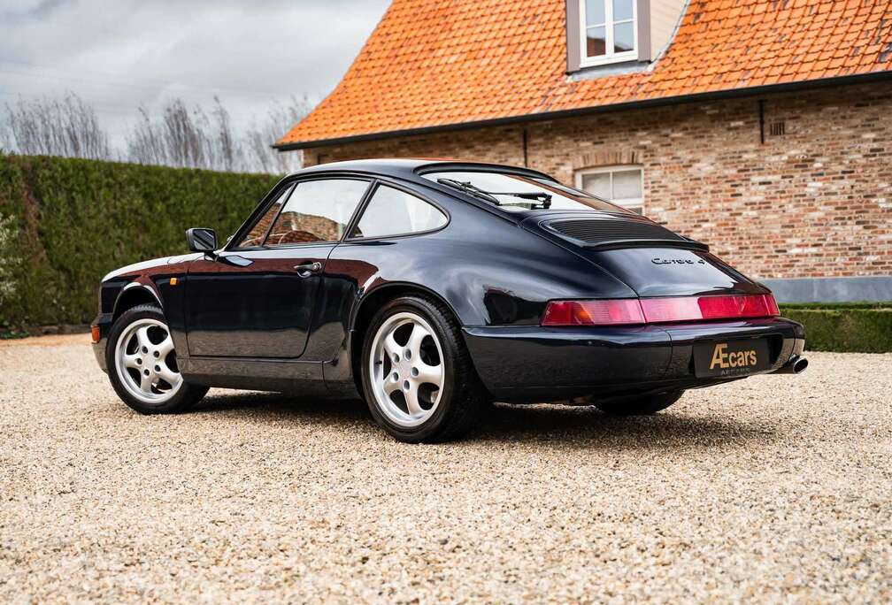 Porsche - 911 CARRERA 4 / COUPE / MANUAL/ MATCHING NUMBERS