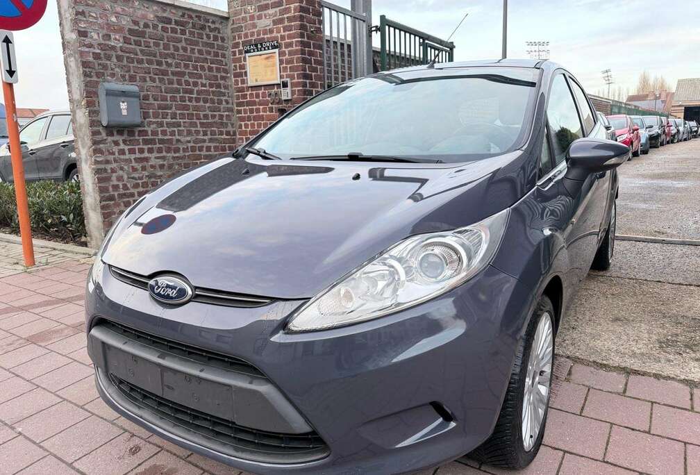 Ford 1.3 I EDITION TITANIUM
