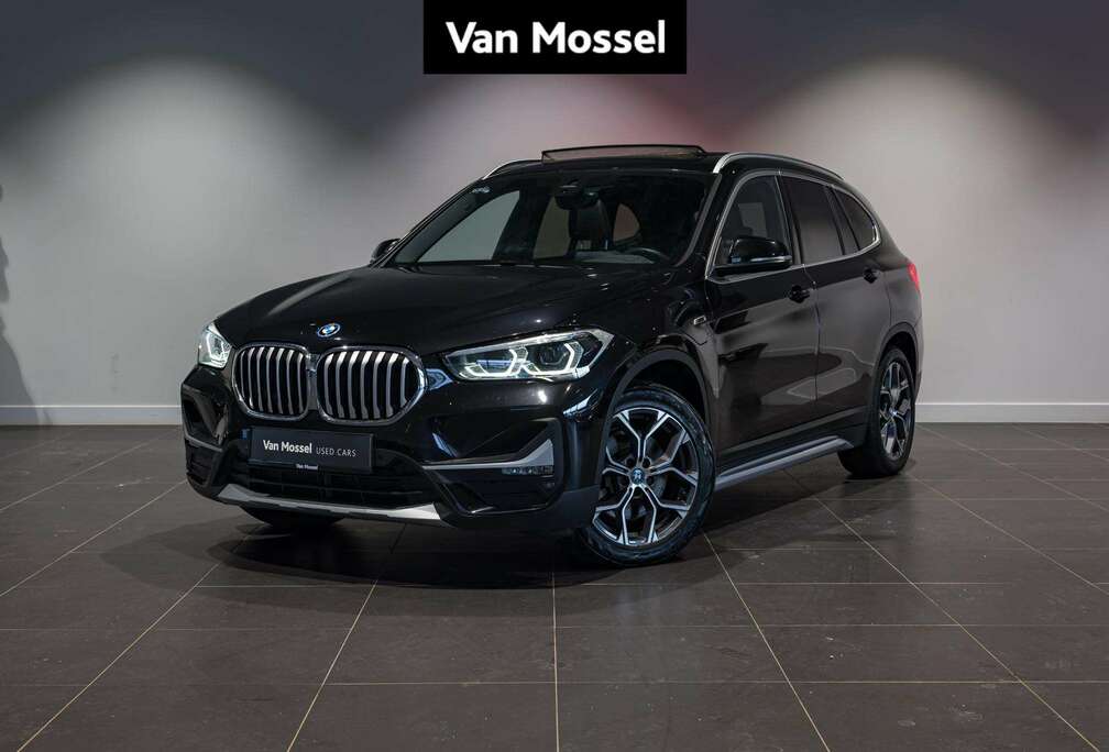BMW xDrive25e | LED | X-Line | Camera | Pano dak |