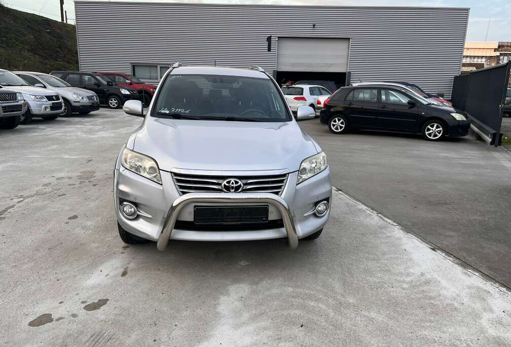 Toyota 2.2 D-4D D-CAT 4x4 VIP DPF