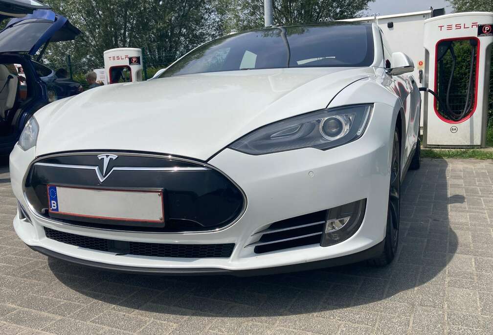 Tesla Dual Motor P90D Ludicrous+ en Gratis Supercharging