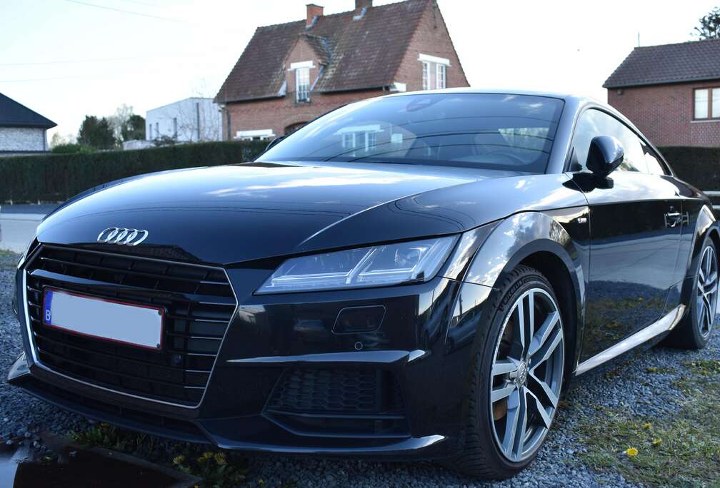 Audi TT Coupé 2.0 TDi ultra S line