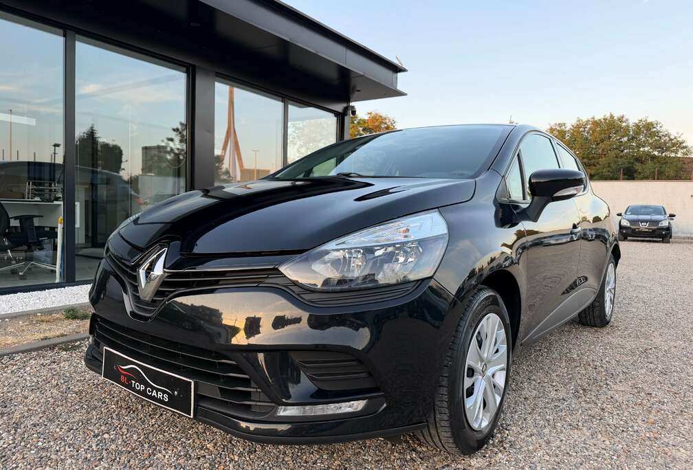 Renault Clio 1.2i Limited**12 MOIS DE GARANTIE**