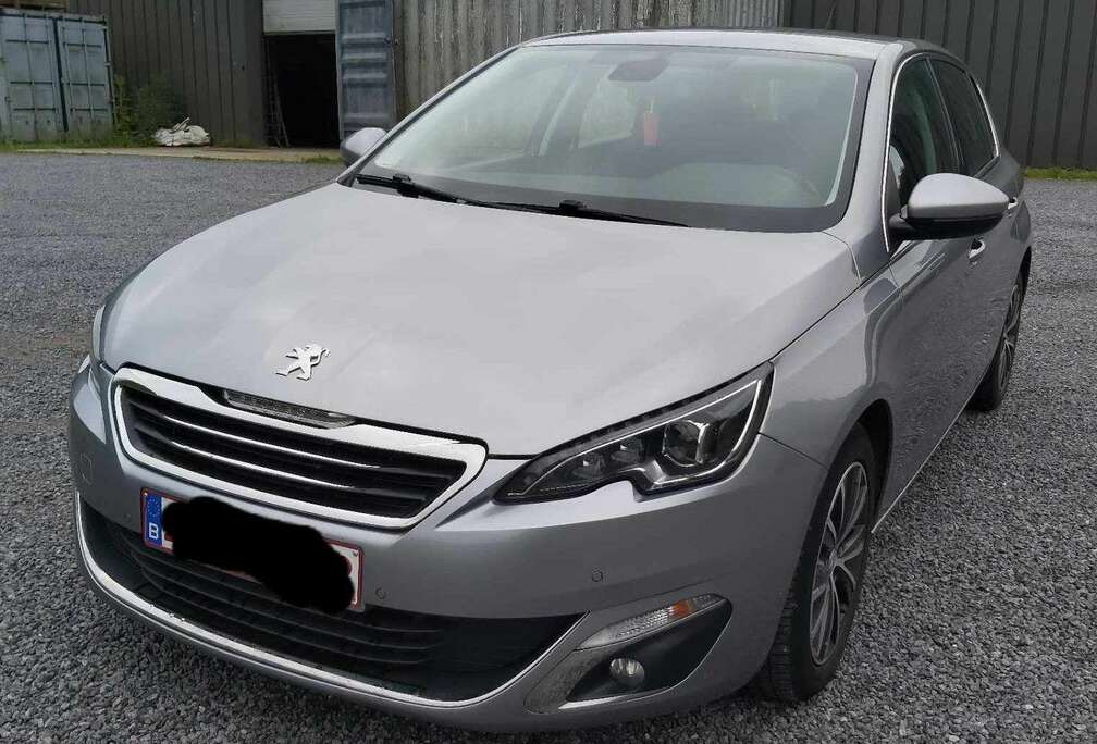 Peugeot 308 1.2 PureTech Allure STT