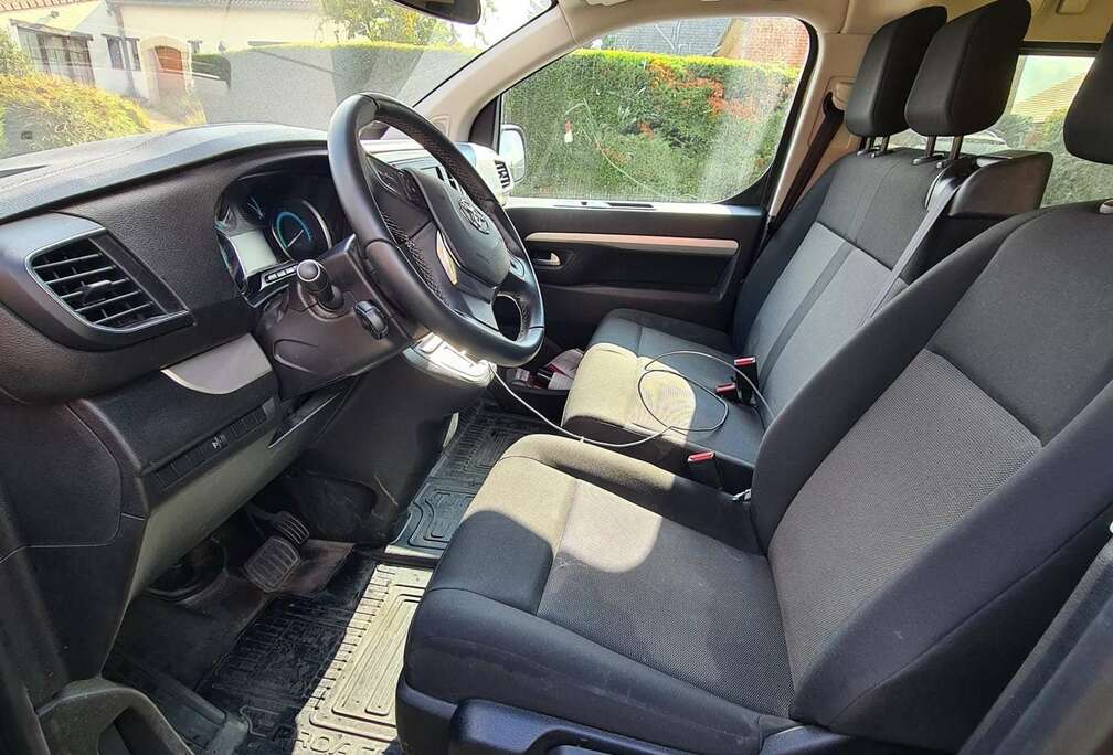 Toyota e-Proace Verso LWB 75 kWh Shuttle GP