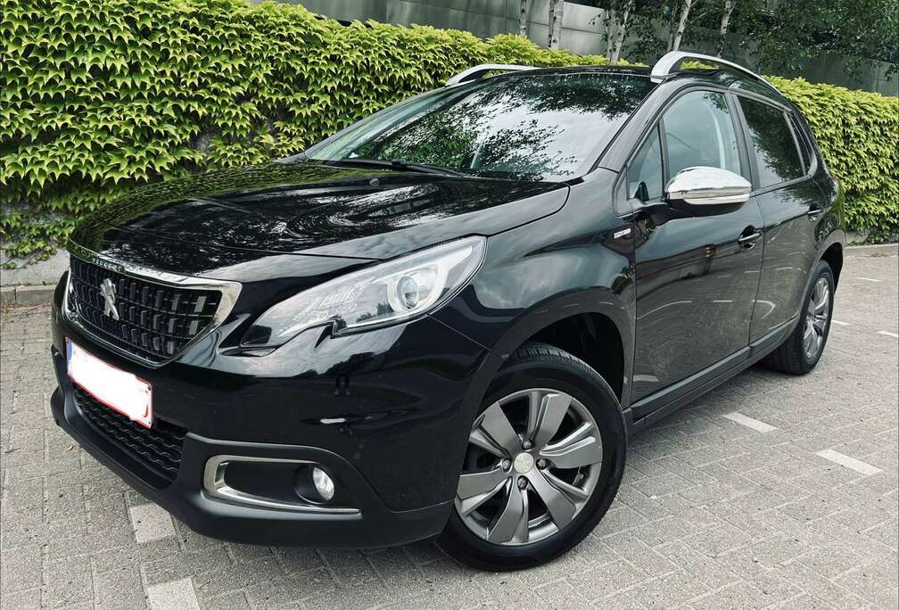 Peugeot 2008 1.2i Style Navi
