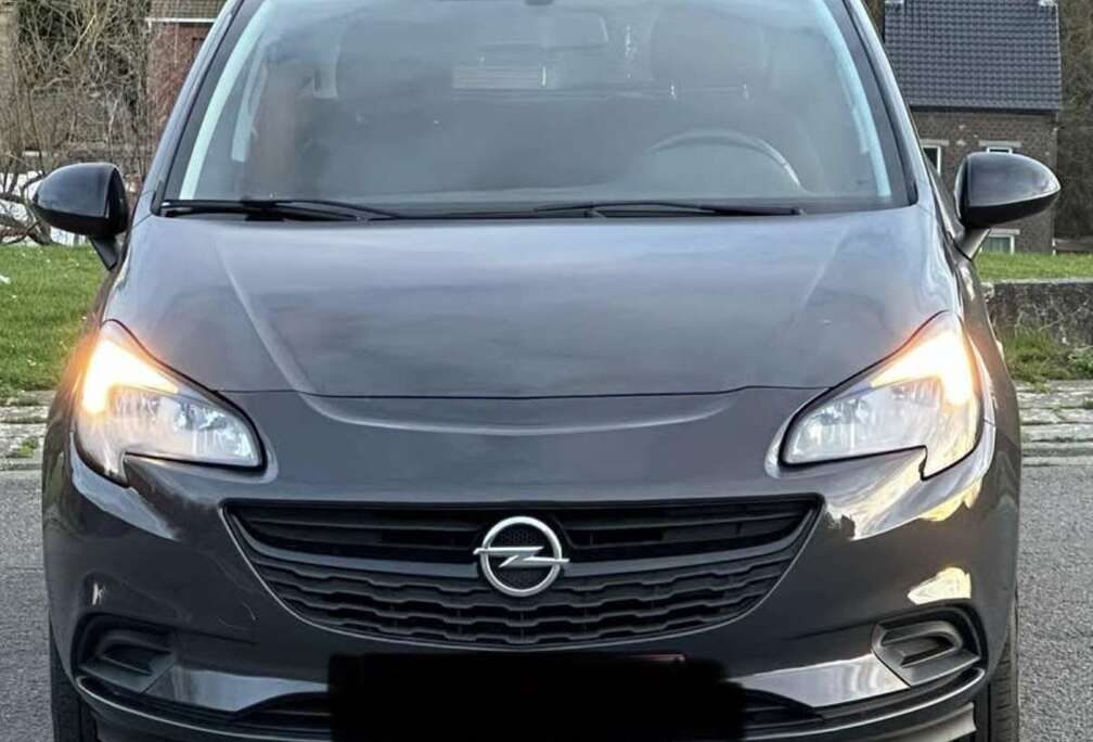 Opel 1.2i Black Edition