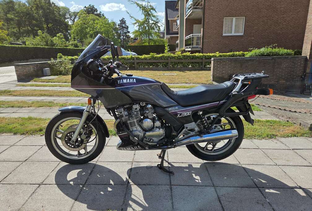 BB4