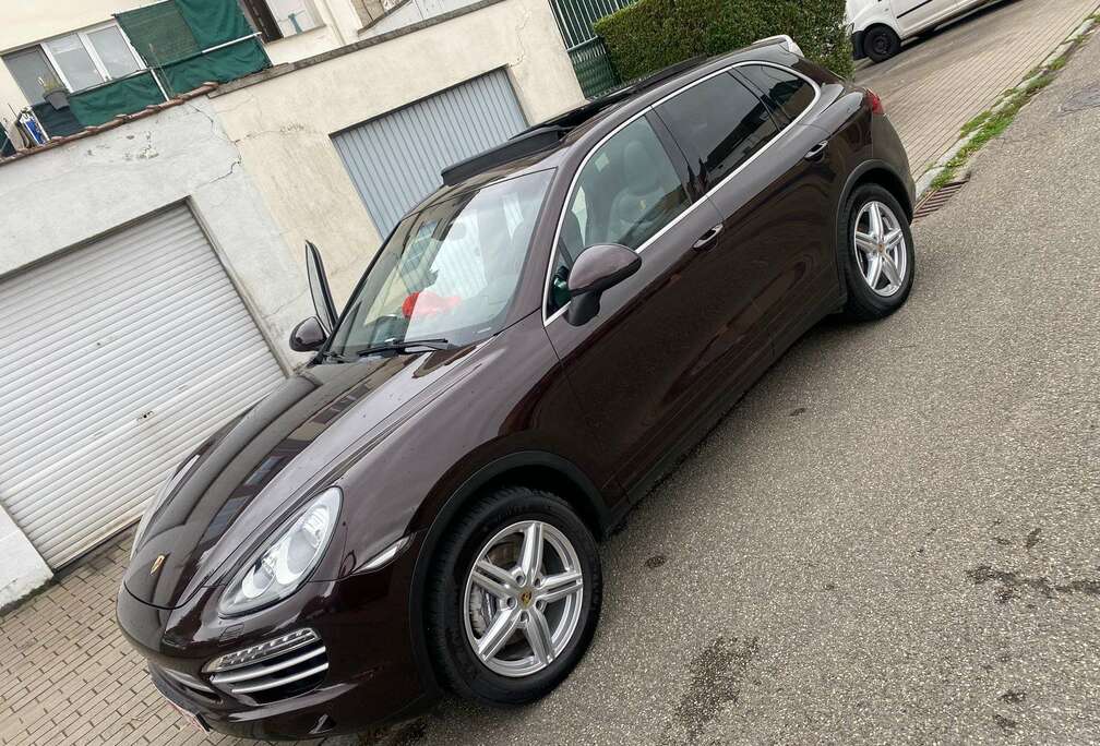Porsche 3.0 D V6 Platinium Edition Tiptronic S