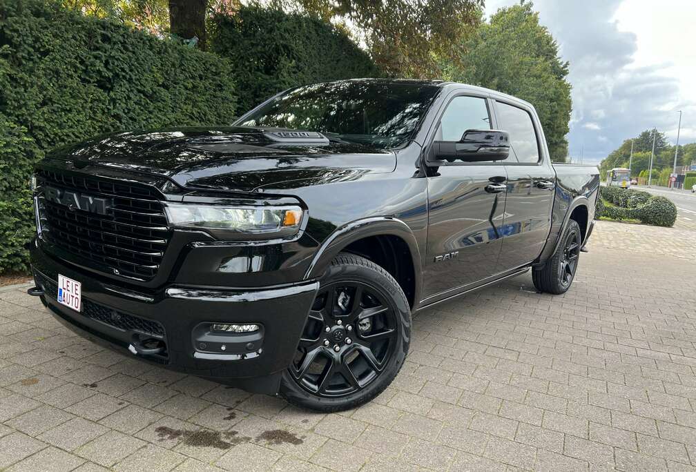 Dodge Laramie Night Premium €65.900,- excl btw.