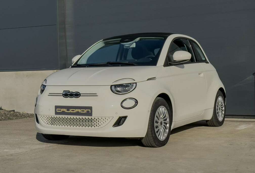 Fiat Cabrio 43 kWh Long Range / Camera / 10 Touchscreen