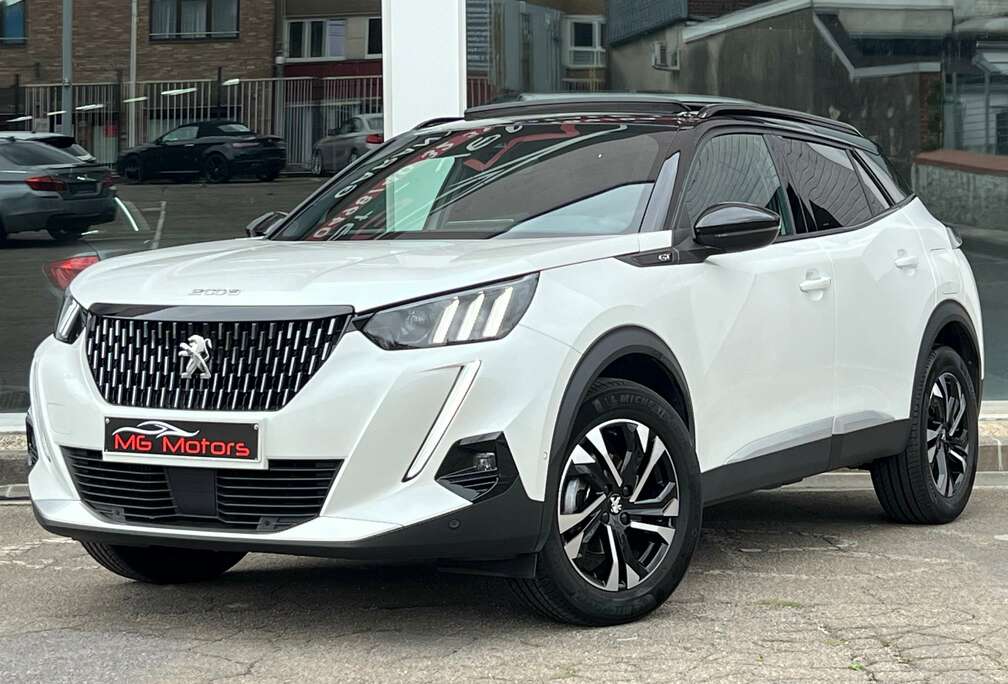 Peugeot 1.2 PureTech GT Pack TOIT PANO XENON NAVI JA 17\