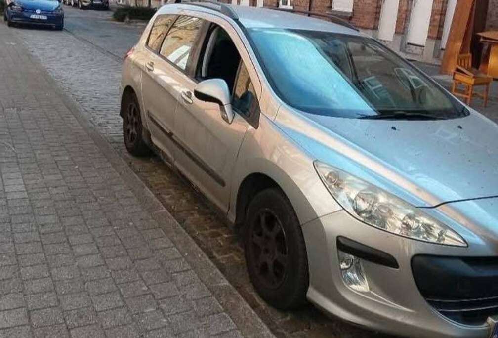 Peugeot SW 1.4i Confort Pack