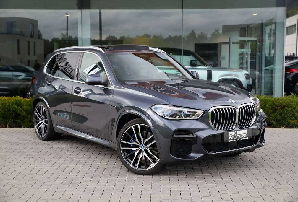 BMW xDrive45e PHEV M-Pack - Laser - Pano - Trekhaak - 360 - Ambiant - ...