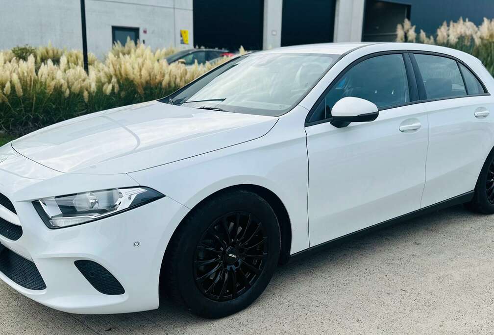 Mercedes-Benz Mercedes classe A/benzine/2021/camera/cruise/