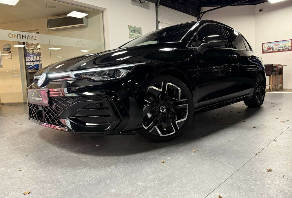 Volkswagen Golf 1.5 eTSI OPF DSG R-Line pano dak NIEUW 0 KM