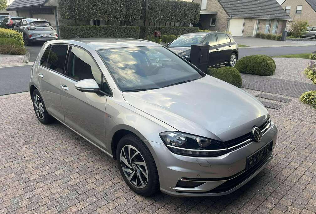 Volkswagen Golf 1.0 TSI Sound