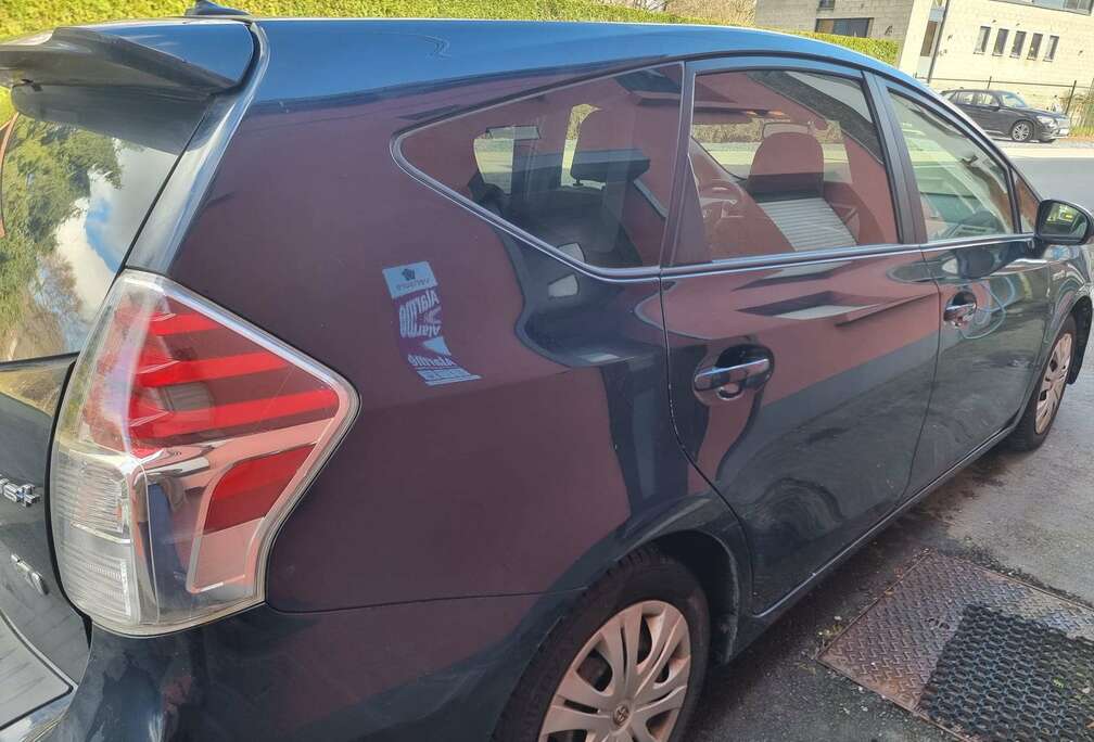 Toyota Prius  (Hybrid) Executive