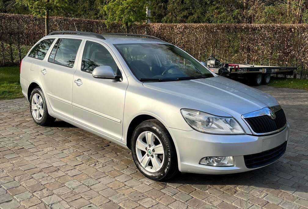 Skoda Octavia SW 1.6 CR TDi Elegance DPF