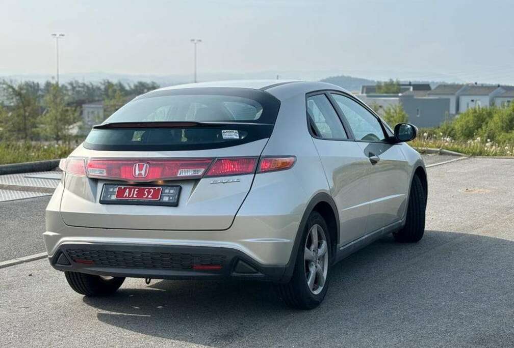 Honda Civic IMA 1.3i-DSi VTEC