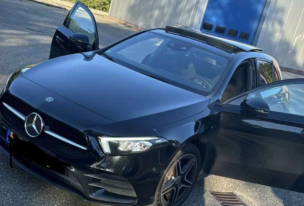 Mercedes-Benz e 8G-DCT AMG Line