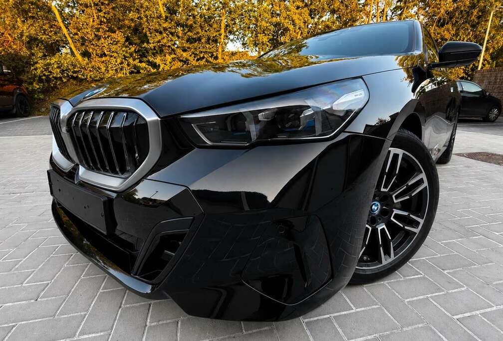 BMW i5 Touring 83.9 kW eDrive40