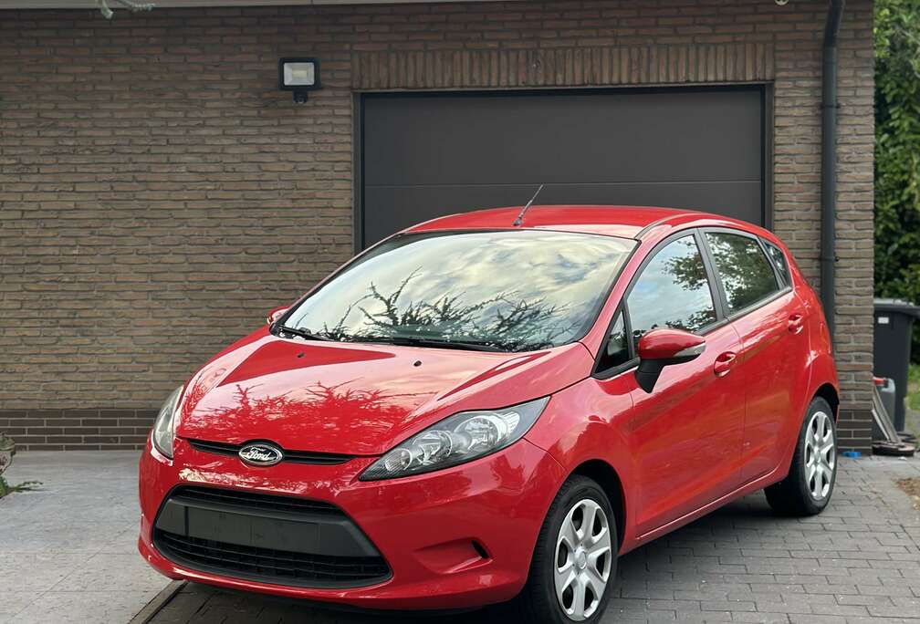 Ford 1.25i Trend