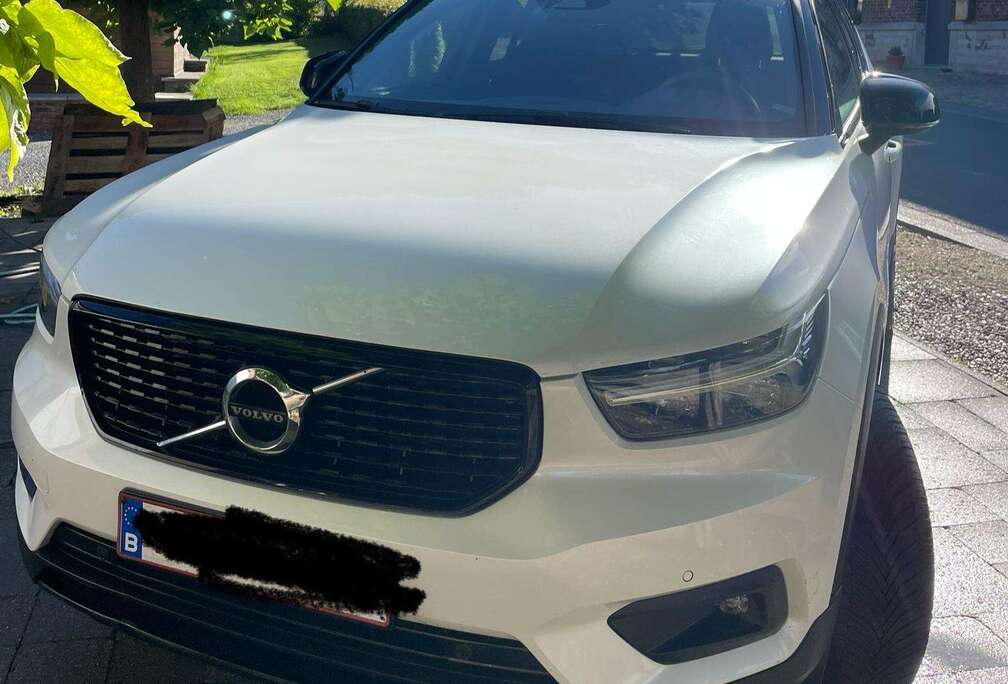 Volvo XC40 2.0 D3 R-Design Geartronic + Attache R