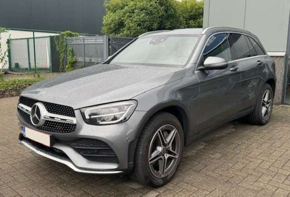 Mercedes-Benz GLC 300 de 4Matic 9G-TRONIC AMG Line