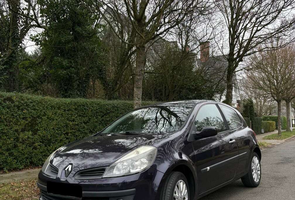 Renault CLIO 3 1.4 (98ch)