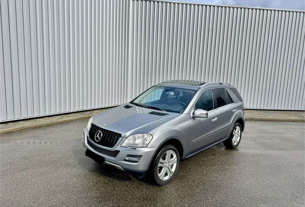 Mercedes-Benz ML 300 CDI BlueEFFICIENCY
