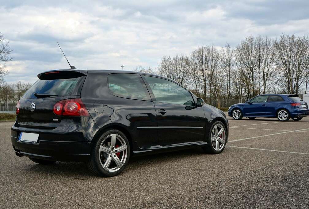 Volkswagen 2.0 Pirelli