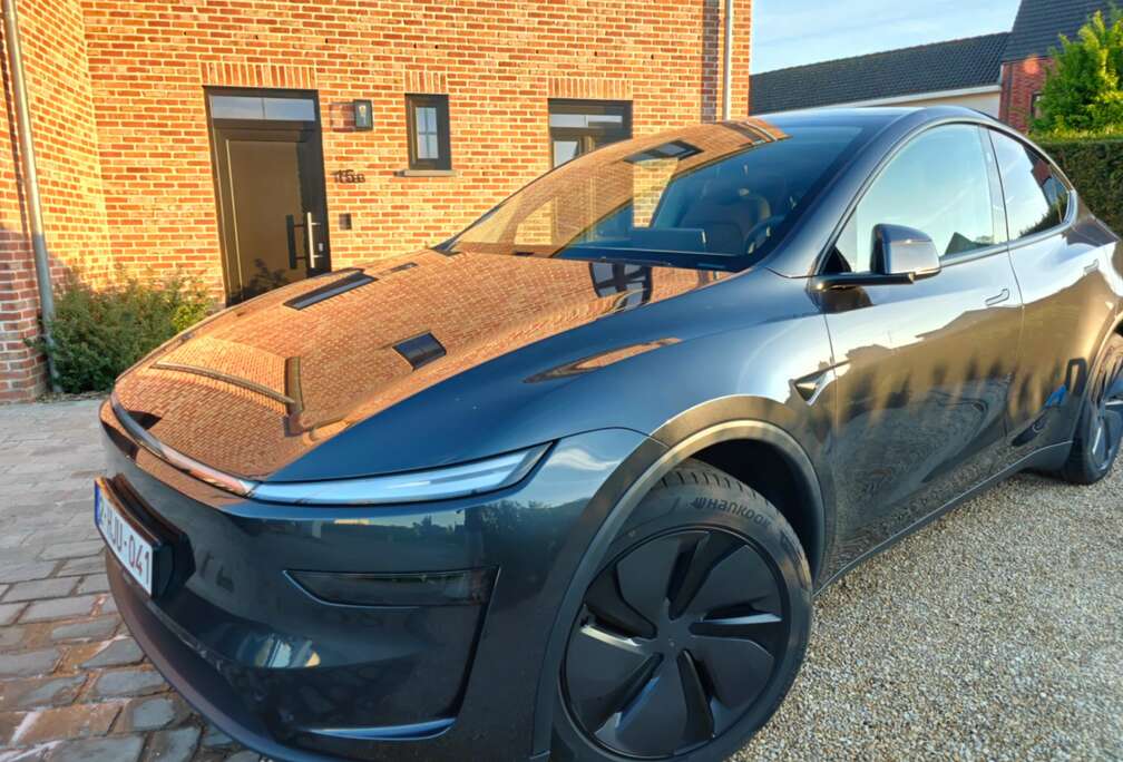 Tesla RWD Standard Range - Juniper Facelift - Stealth Gray - Premium options - Autopilot