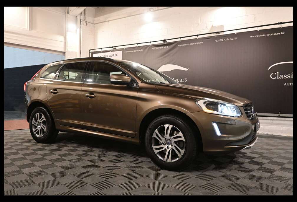 Volvo XC60 2.0 T5 Momentum Geartronic / DISTRONIC / LANE ASSIST / DEPARTURE WARNING / CAMERA / FULL