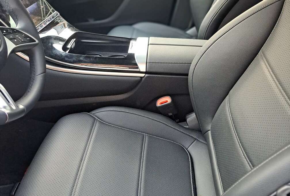 Mercedes-Benz GLC Coupé 200 Business Line