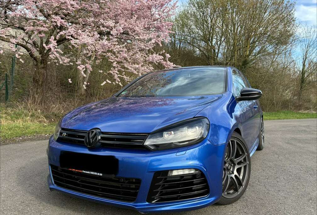 Volkswagen Golf R 2.0 TSI 4Motion DSG