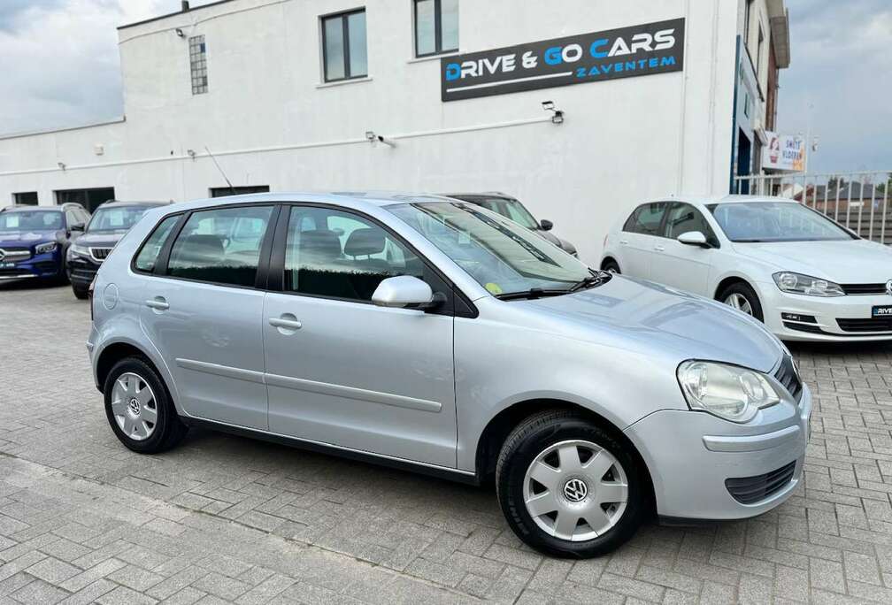 Volkswagen 1.4i Comfortline - Automaat ** 1 JAAR GARANTIE **