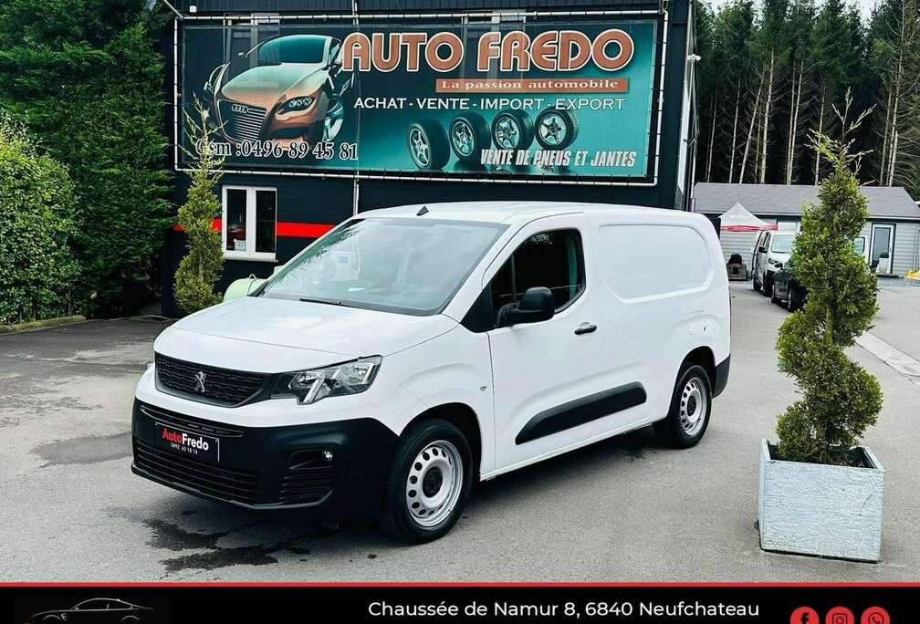 Peugeot 1.5 BlueHDi XL * Tvac */* Garantie  1 an * Gps *