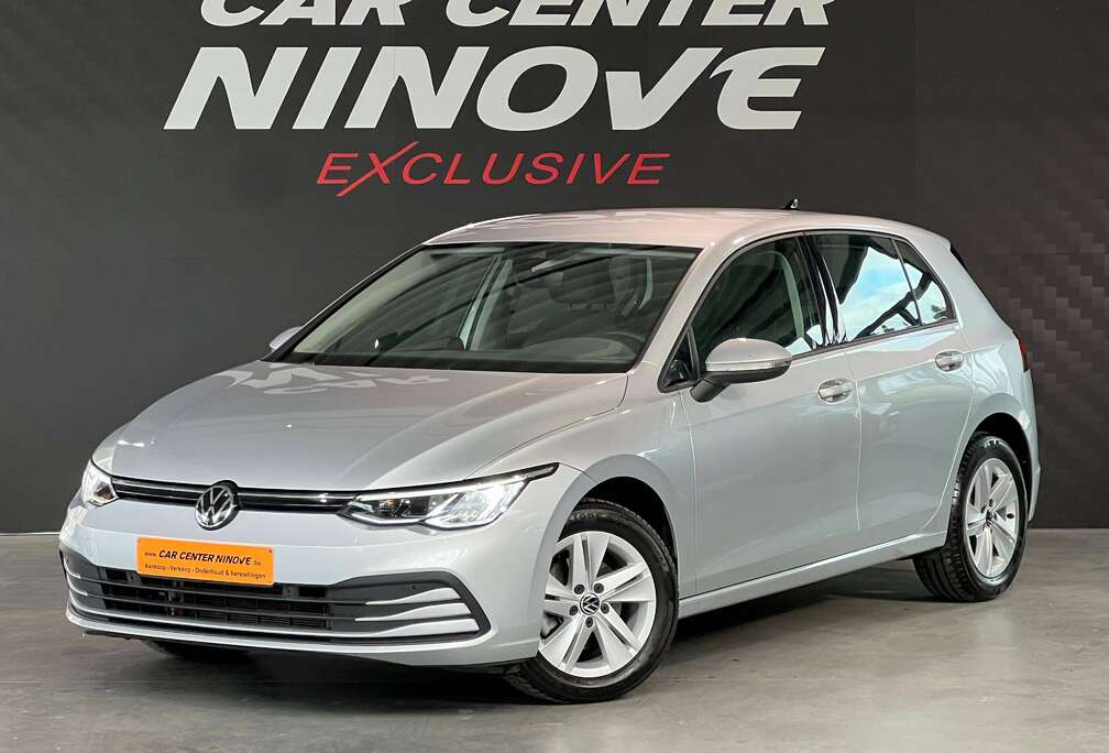 Volkswagen VIII 1.0 eTSI Trendline DSG / Navigatie / Apple & Android / Camera