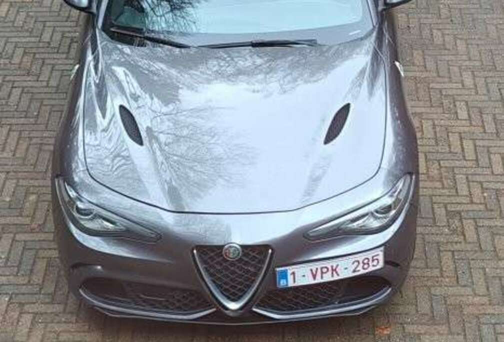 Alfa Romeo Giulia 2.9 T V6 Quadrifoglio