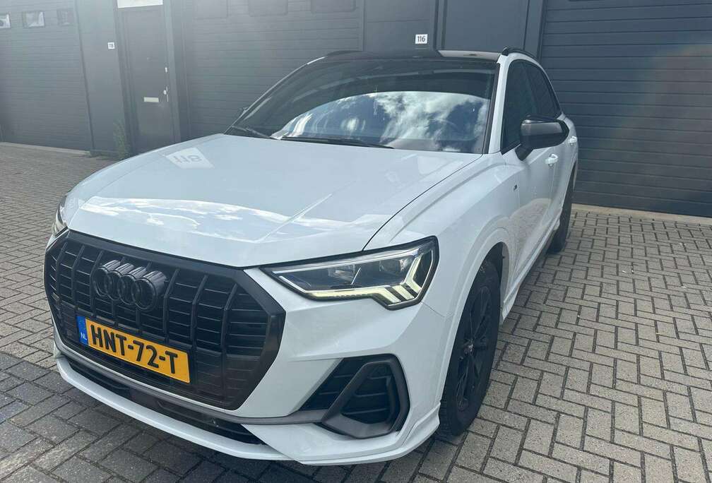 Audi Q3 2.0 TDi S tronic