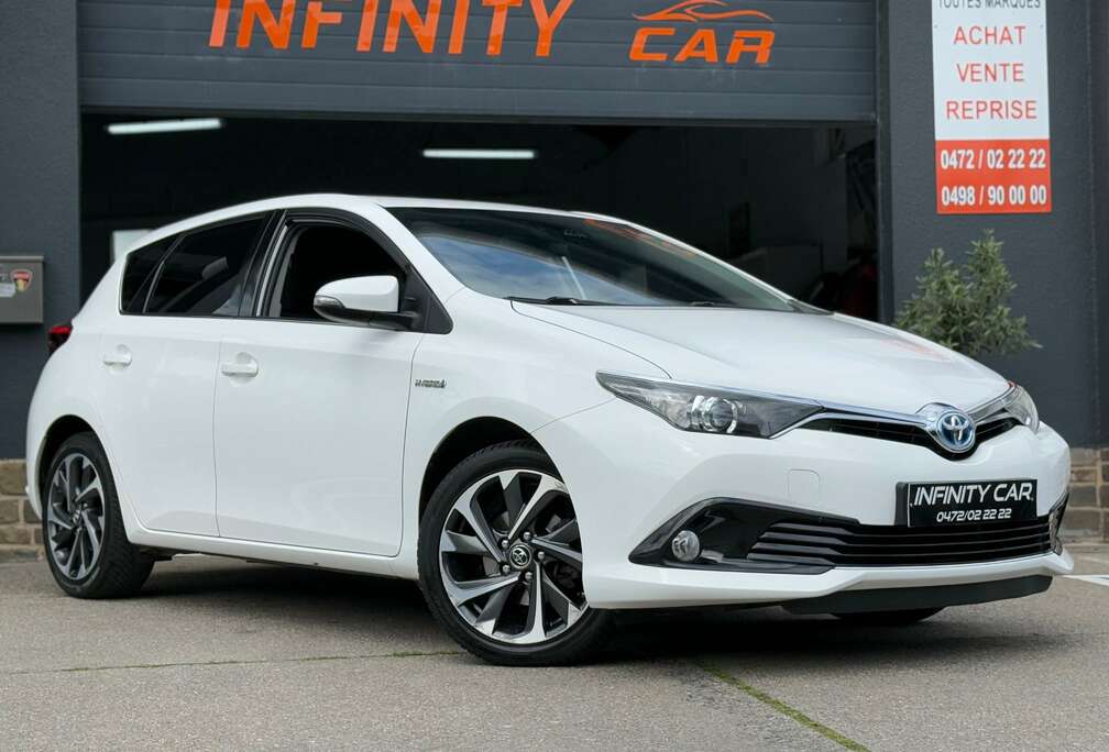 Toyota Auris HEV 1.8i HSD Black Edition E-CVT