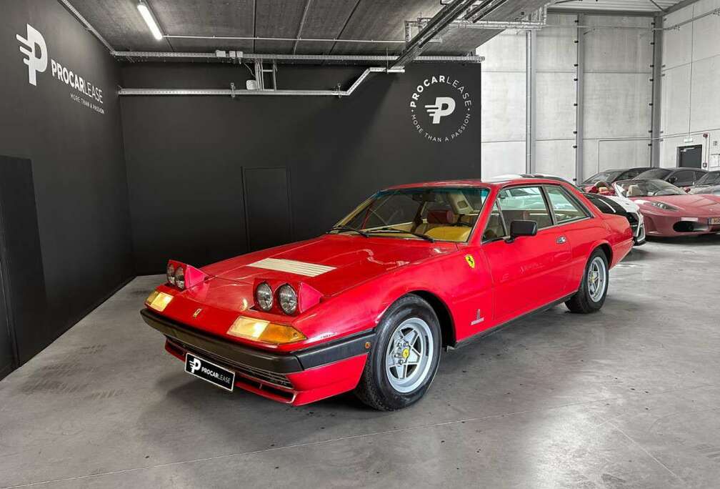Ferrari GT V12 Coupé Automatic/carburators/New Engine