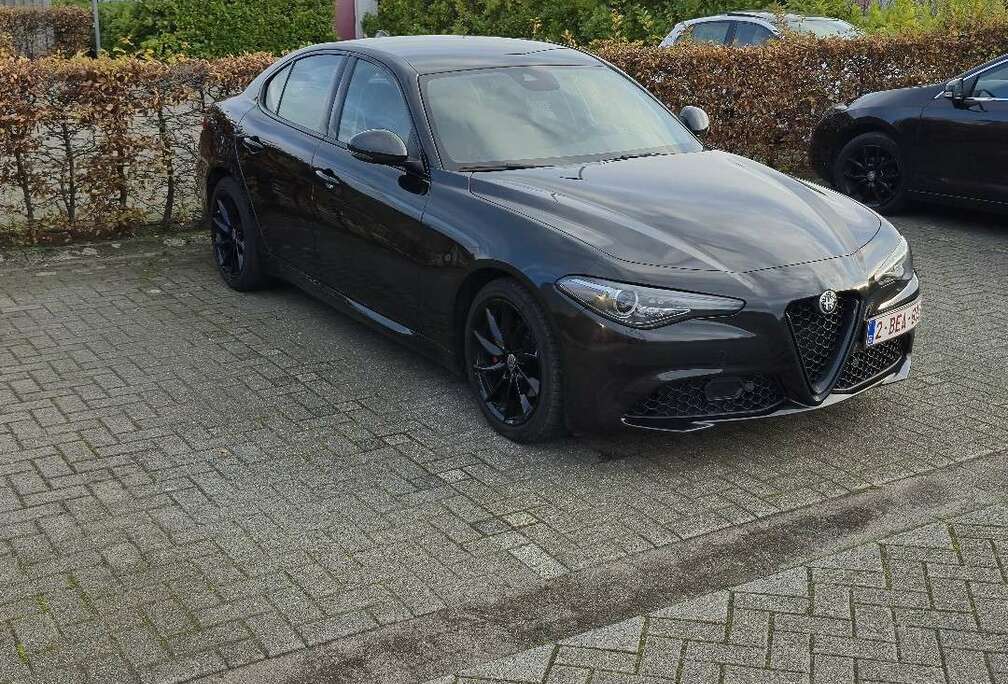 Alfa Romeo 2.2 Diesel AT8 Business