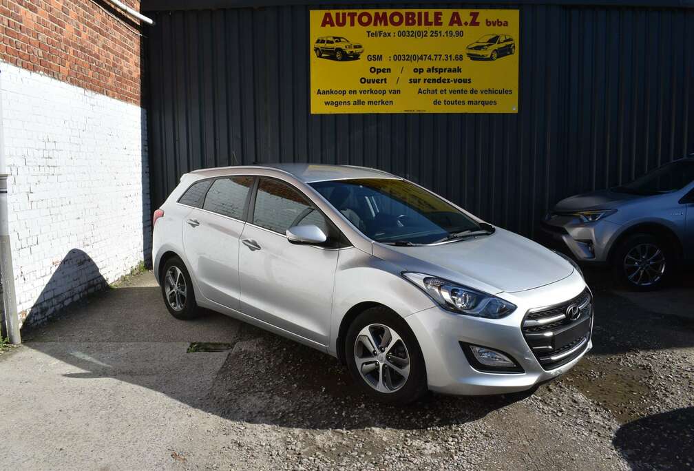 Hyundai SW 1.6 GDi Lounge Autom / Airco ***12M GARANTIE***