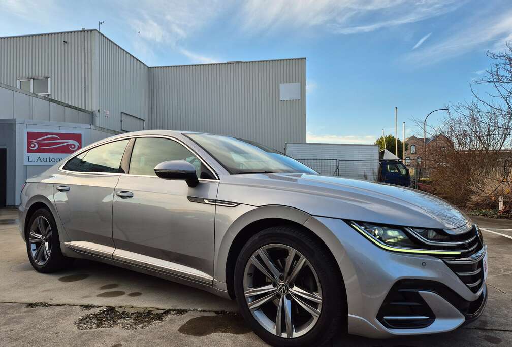 Volkswagen 1.4 // R-LINE // PHEV eHYBRID // DSG