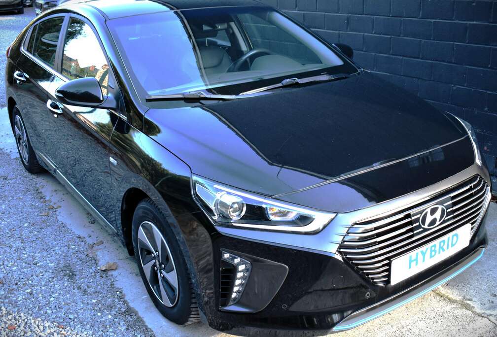Hyundai Ioniq 1.6GDi DCT / CUIR / FULL OPTIONS / GARANTIE