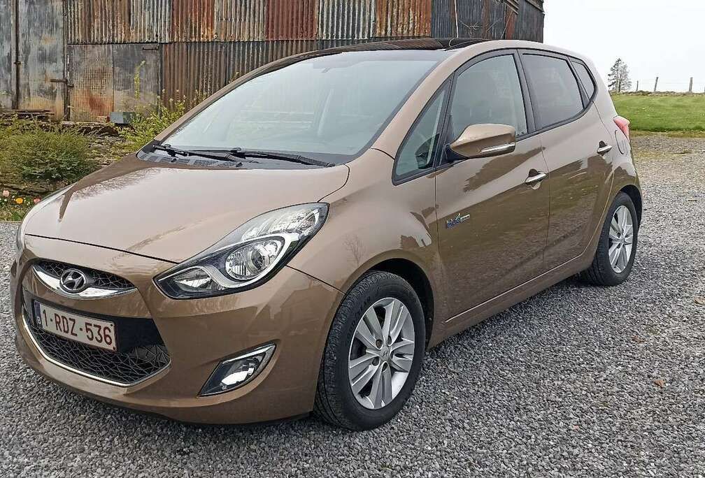 Hyundai 1.6 CRDi 115 Panoramic Sunsation